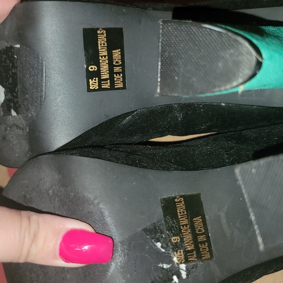 Peep toe black teal heels - Picture 6 of 6